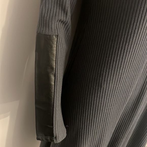 Womens long sleeve dress size Small - Picture 6 of 8